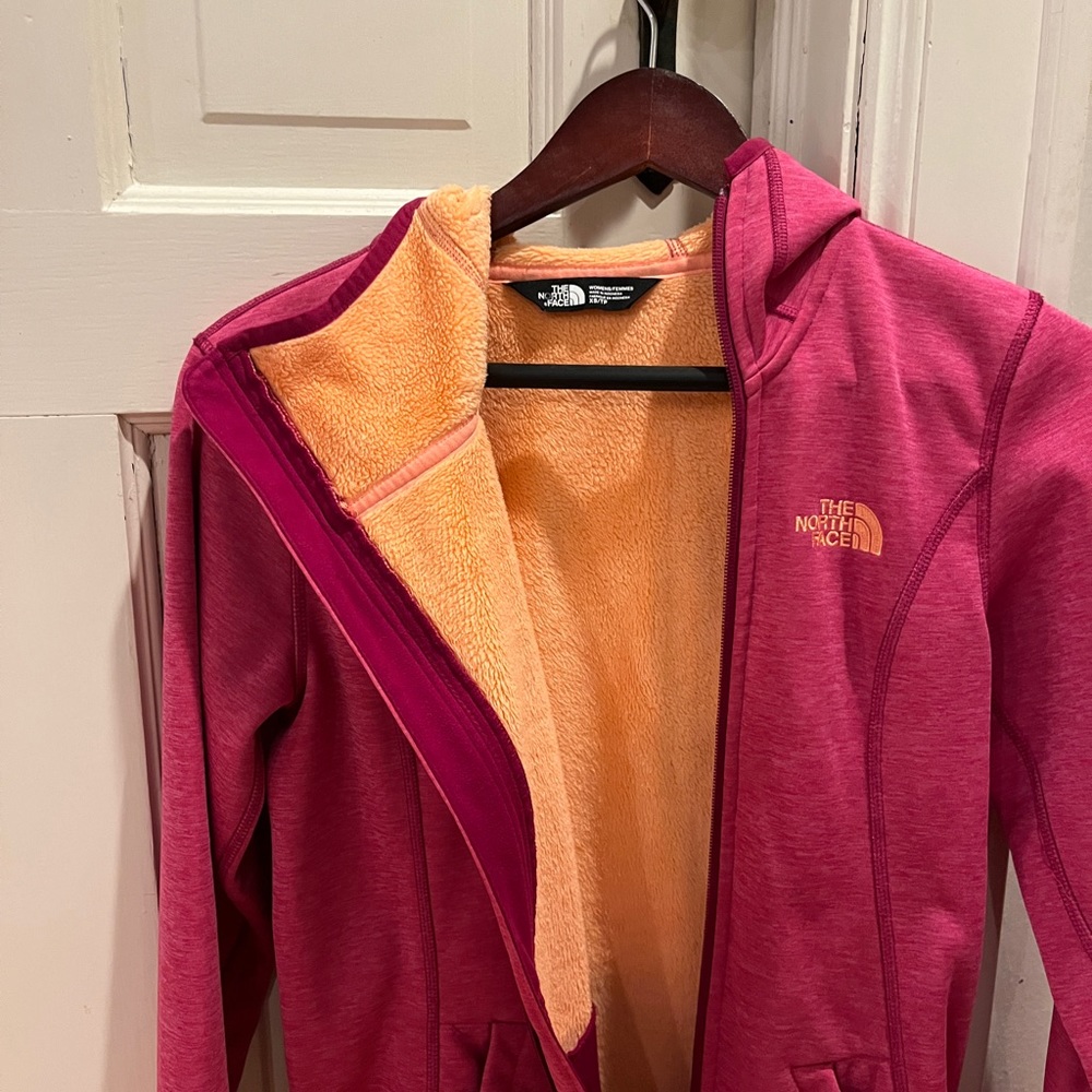 North face Jacket!!! - Picture 2 of 4